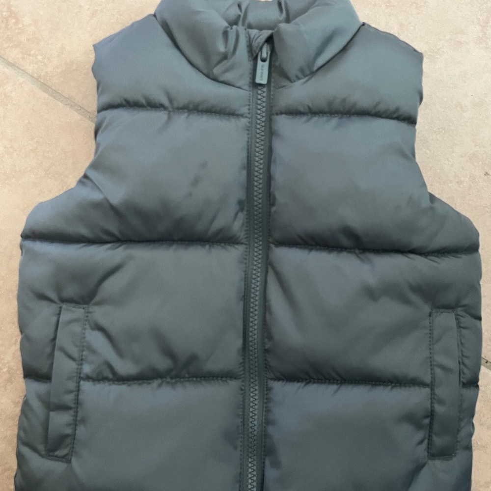 Old Navy Kids Puffer Vest (2T)